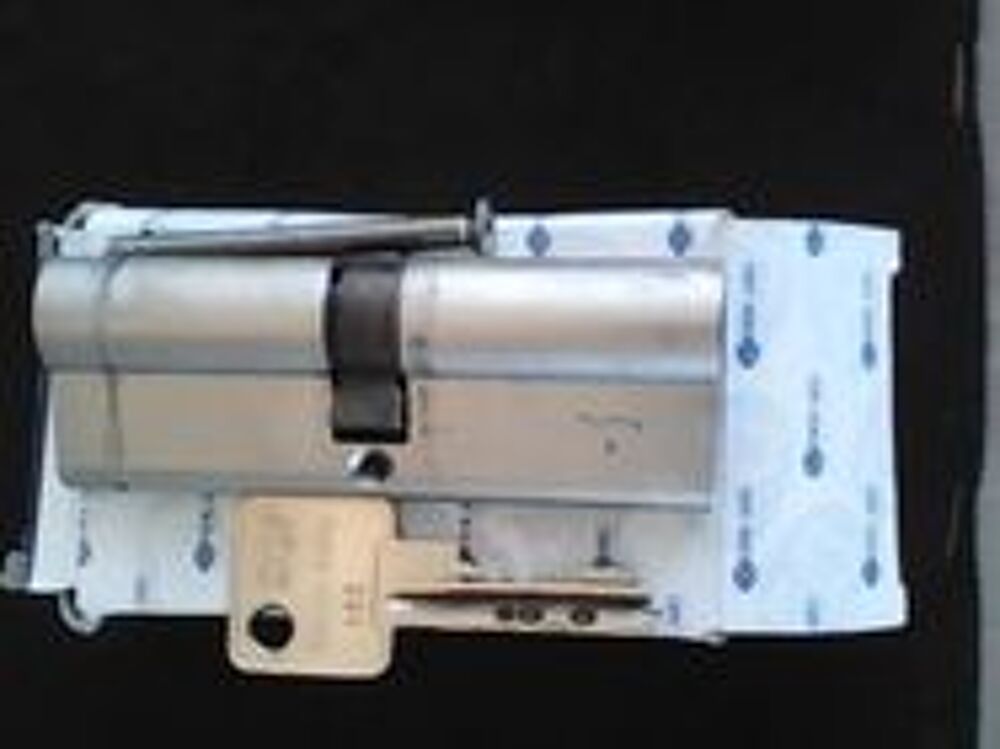 Cylindre Bricard 2A2P48 - Ext:40 + Int:40 Bricolage