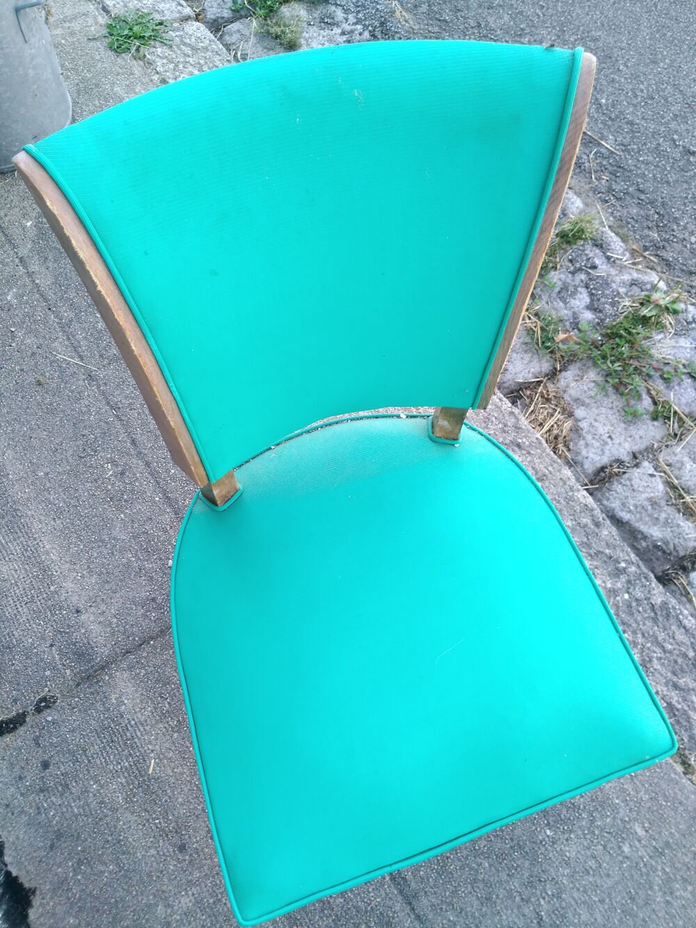 Chaise verte design annees 60 bonne assise tres bon etat Meubles