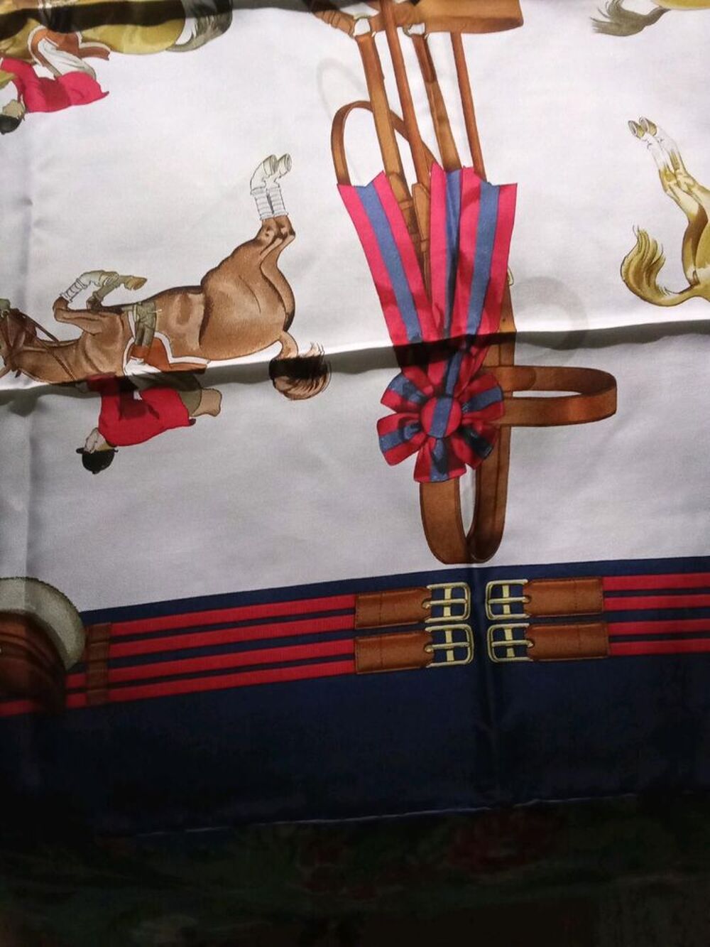 FOULARD SOIE HERM&Egrave;S ANN&Eacute;E 1971 Vêtements