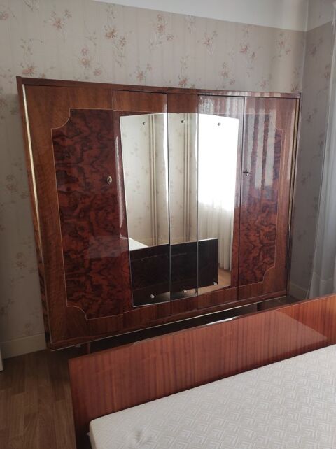 Armoire 4 portes ancienne 100 Chambry (73)