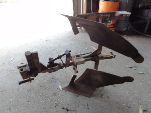 Charrue r�versible pour motoculteur
75 La Vieille-Lyre (27)