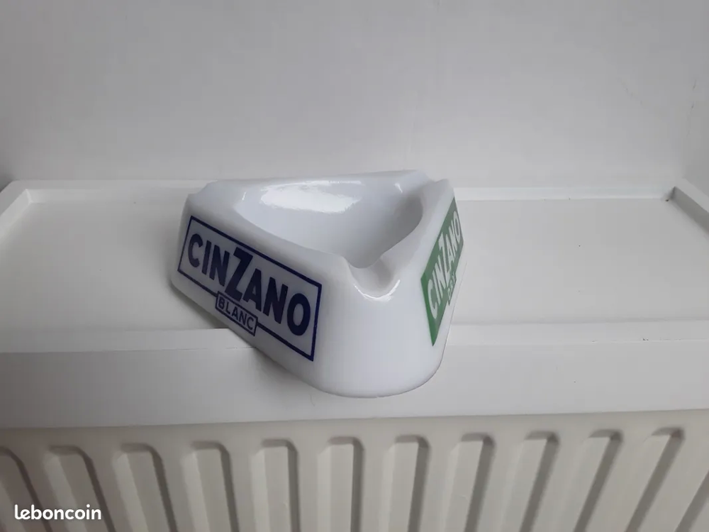 Cendrier Publicitaire CINZANO collector blanc en 3 couleurs Décoration