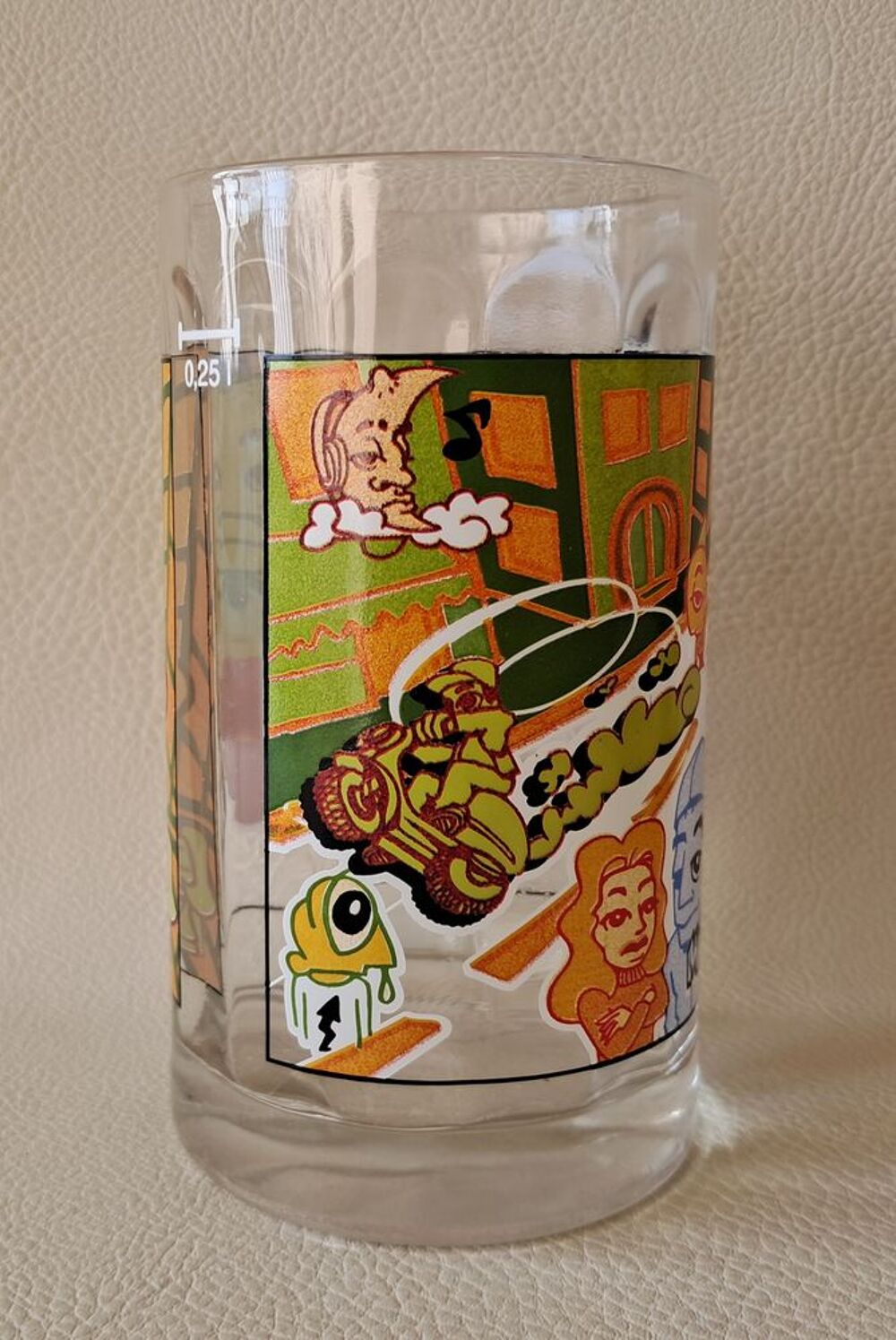 verre &agrave; bi&egrave;re 25 cl desperados s&eacute;rie limit&eacute;e street art 
