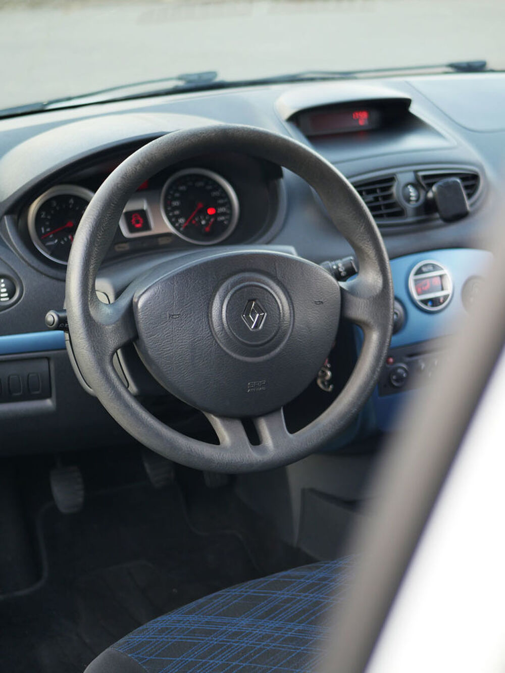 Clio III Clio 1.2 16V 75 Authentique 2008 occasion 91070 Bondoufle