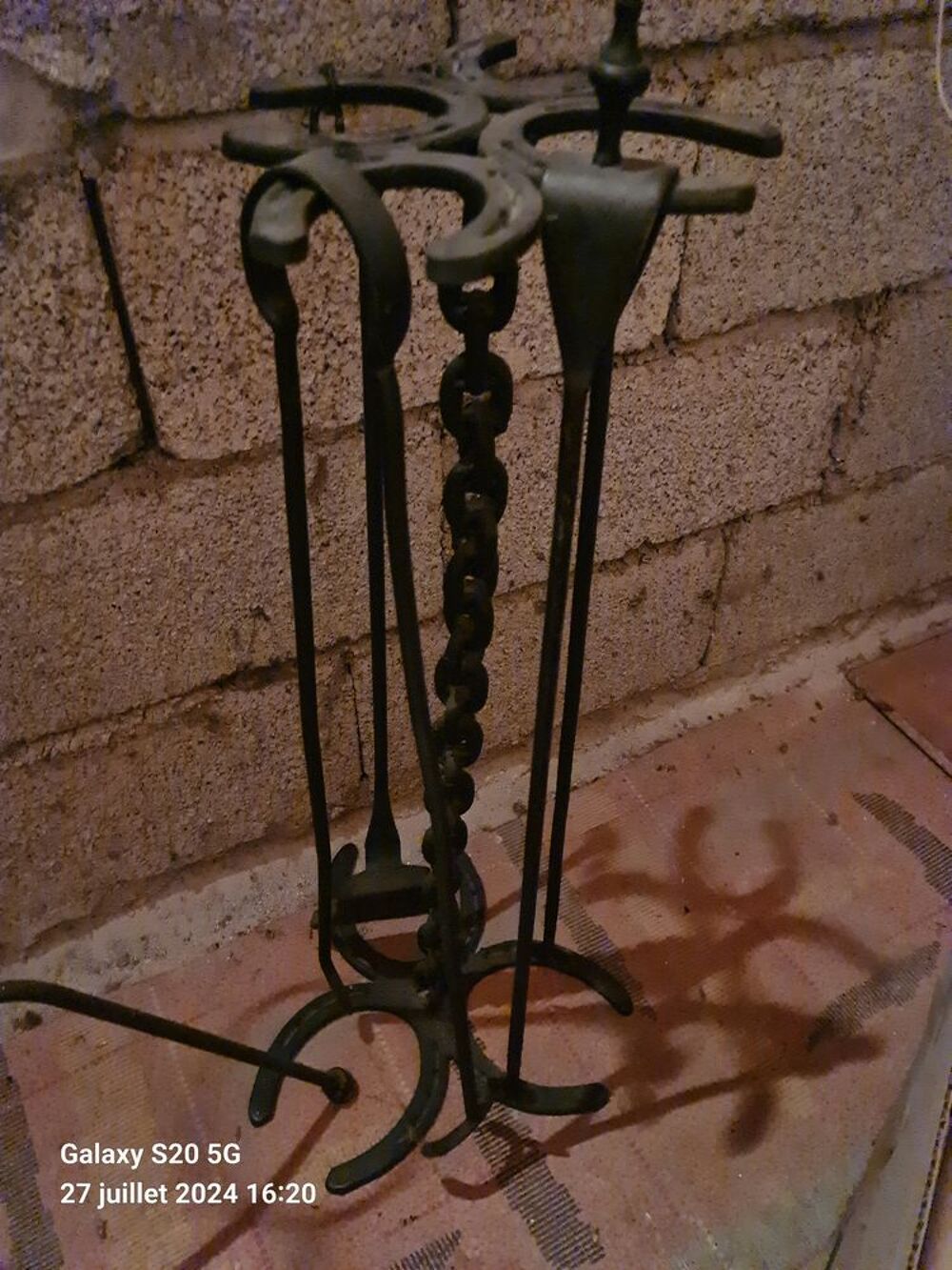 Accessoire pour chemin&eacute;e en fer forg&eacute; Décoration