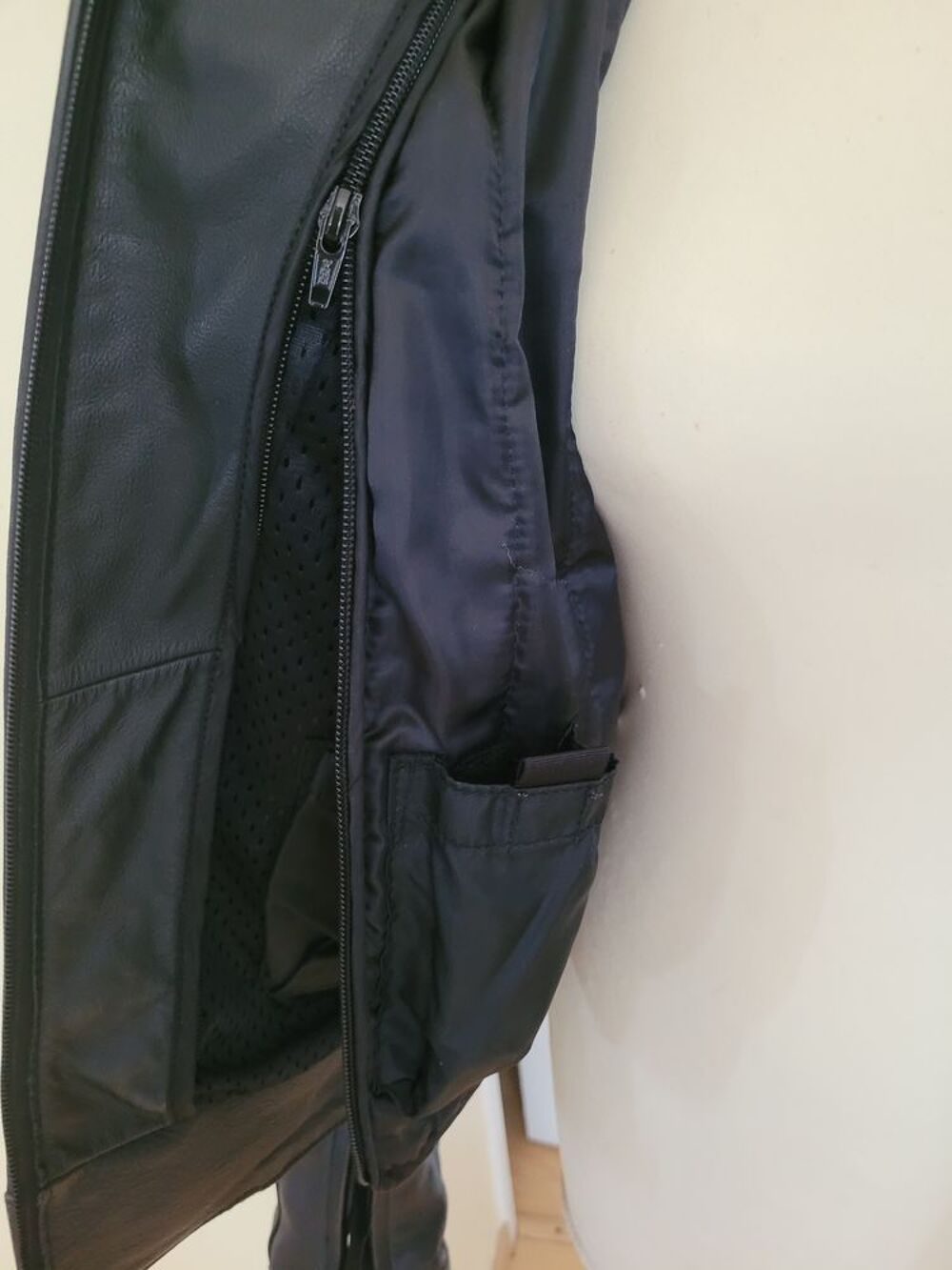 Blouson Moto Cuir Noir Sports