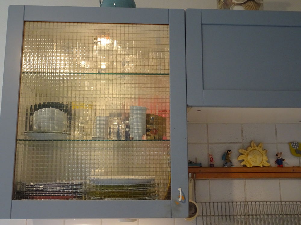 Meuble vitr&eacute; IKEA tr&egrave;s bon &eacute;tat Cuisine