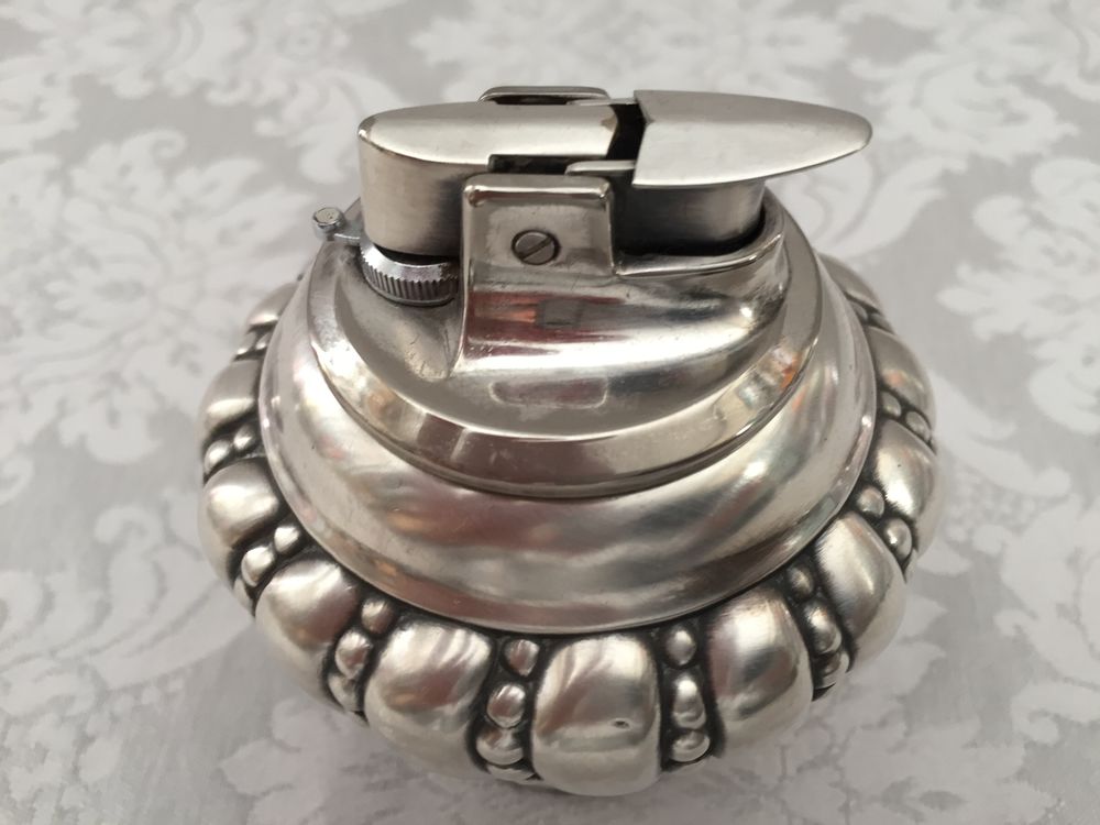 ANCIEN BRIQUET DE 1968 RONSON WEST GERMANY PLAQU&Eacute; ARGENT 