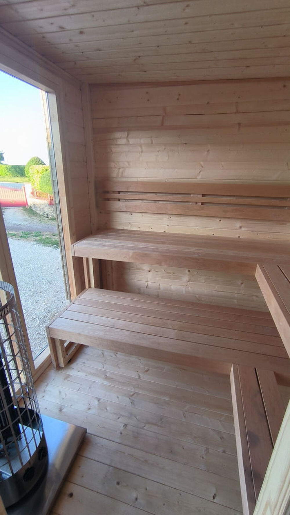 SAUNA EXTERIEUR incluant POELE avec PATIO
Jamais utilis&eacute; Sports