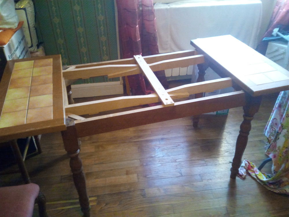 Table de cuisine et chaises Saisissez Meubles