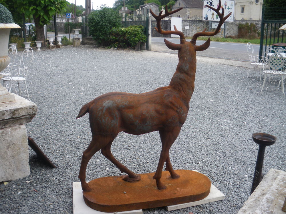 Statue Cerf en fonte, GM Décoration