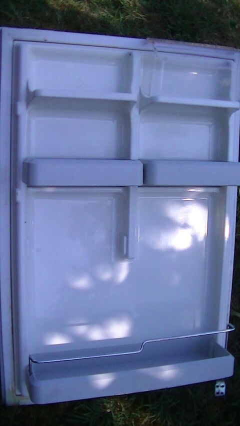 PETITE PORTE  DE FRIGIDAIRE   BOSCH   10 Balma (31)