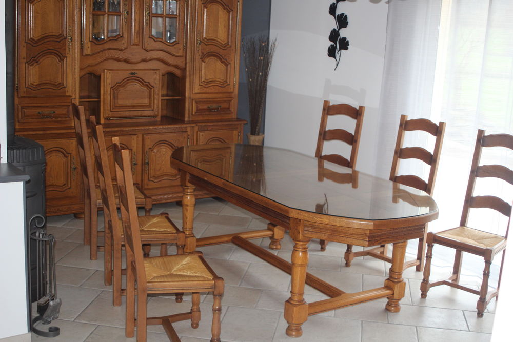 salle &agrave; manger en ch&ecirc;ne massif + verre de protection table Meubles