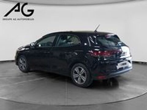 Megane IV Berline Blue dCi 115 Evolution 2023 occasion 08000 Charleville-M&eacute;zi&egrave;res