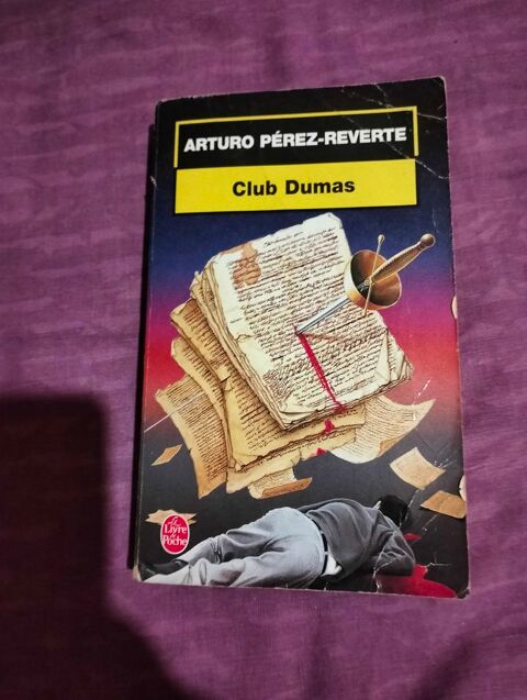 Arturo Perez reverte 0 Roannes-Saint-Mary (15)