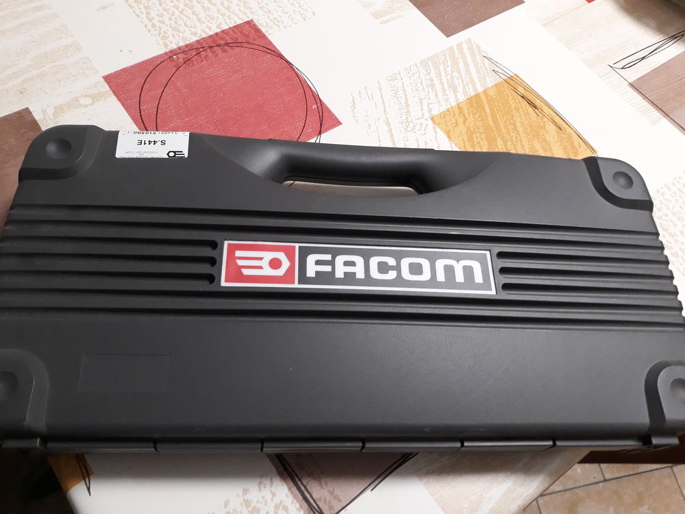 Coffret facom neuf le s 441 e Bricolage