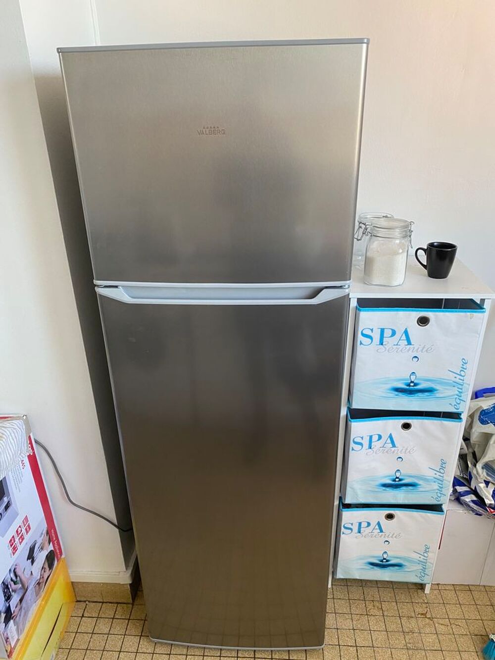 Frigo/cong&eacute;lateur VALBERG
Electrom�nager