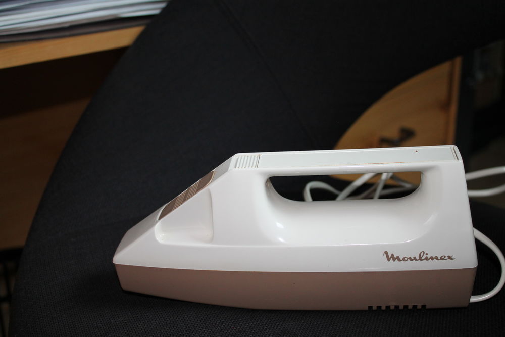 Couteau &eacute;lectique "VINTAGE" Moulinex Electroménager