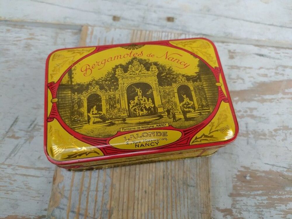  Ancienne Boite Bergamotes Nancy Fontaine de Neptune Lalonde 