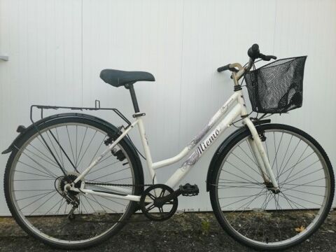 VTC 28 pouces femme Micmo 59 Challans (85)