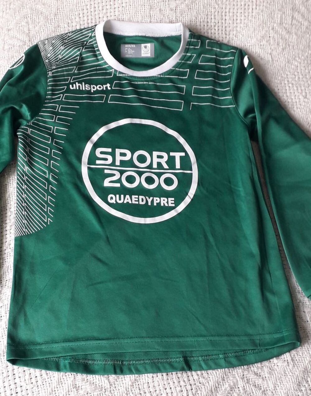 T-SHIRT manches longues, T. 8/10 ans, marque UHLSPORT Vtements enfants