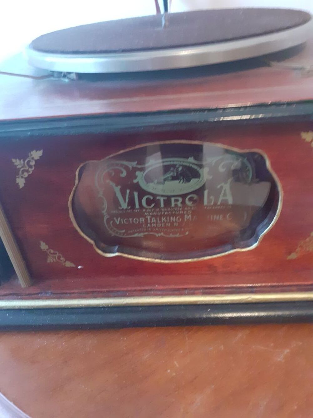 Phonographe victrola restaur&eacute; &agrave; neuf 