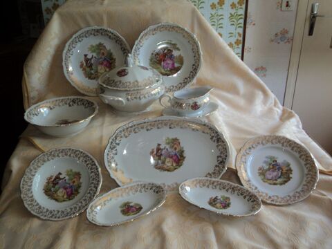Service de table Fragonard 44 pièces en très bon état 190 Val-de-Mercy (89)