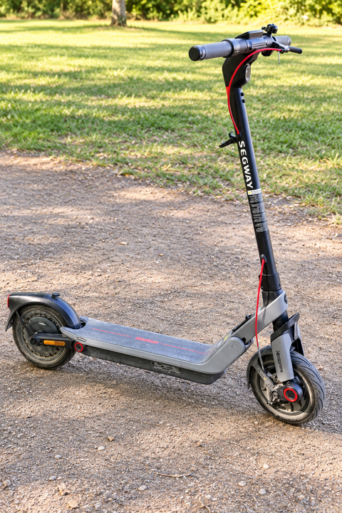 Trottinette Segway Ninebot E3 E + chargeur
Pau (64)