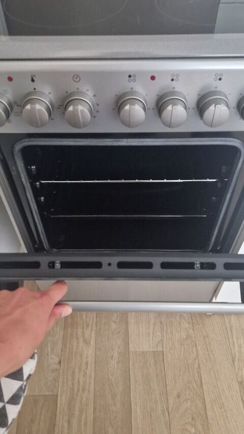 Cuisinière Vitrocéramique 165 Langoiran (33)