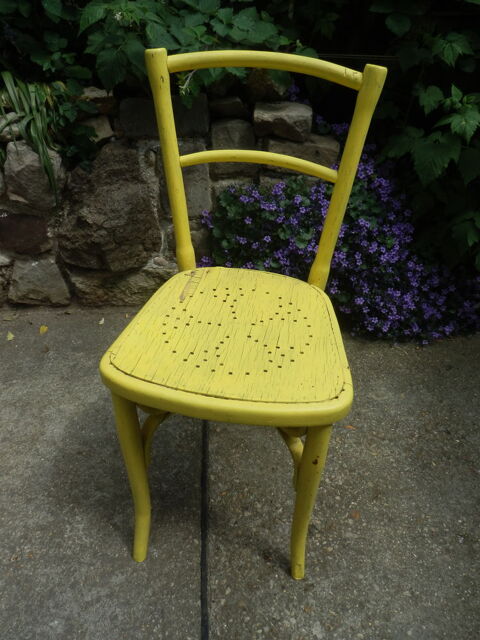 Chaise bistrot en bois 3 La Garenne-Colombes (92)