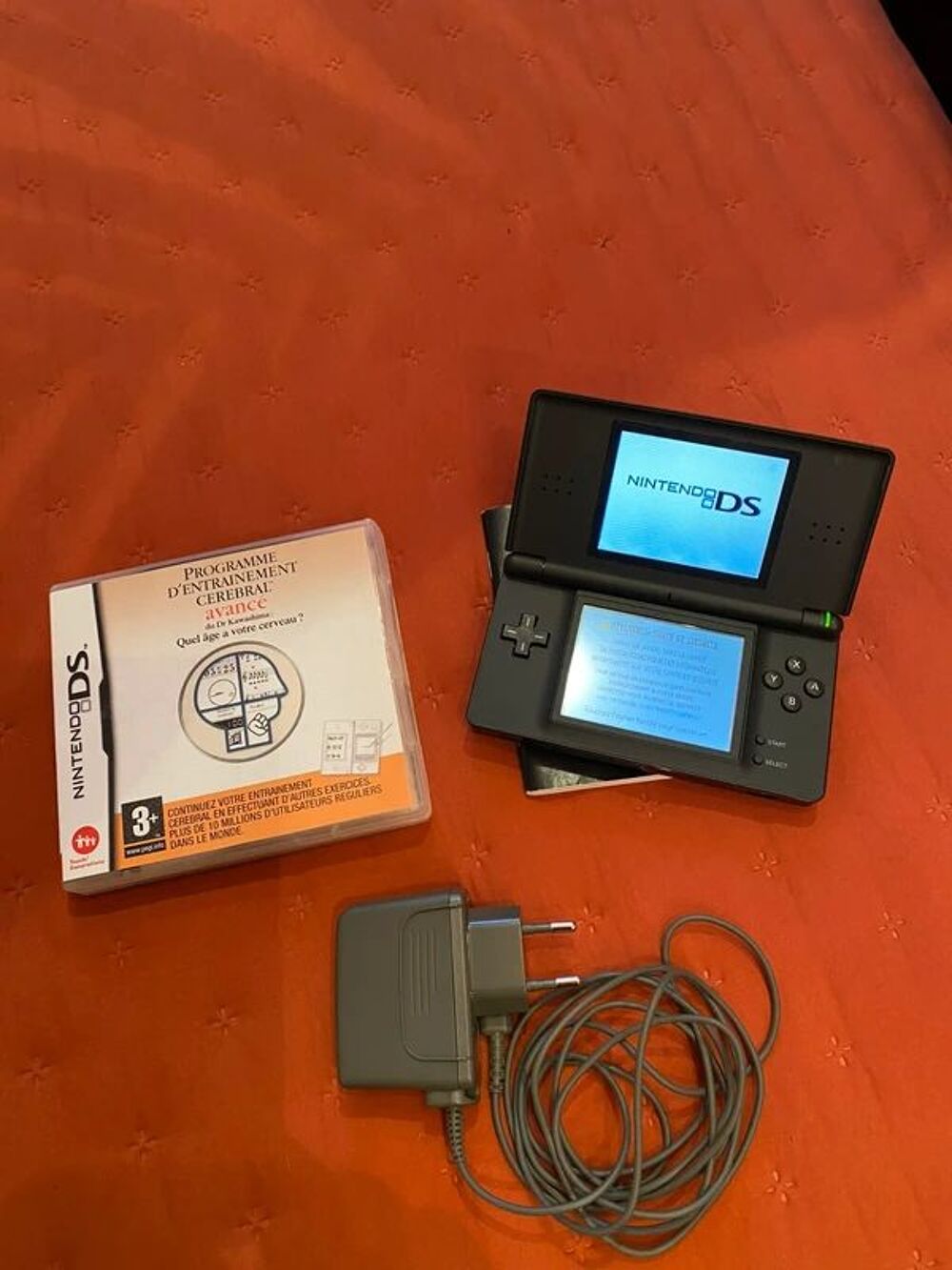 3 consoles nintendo ds Consoles et jeux vidéos