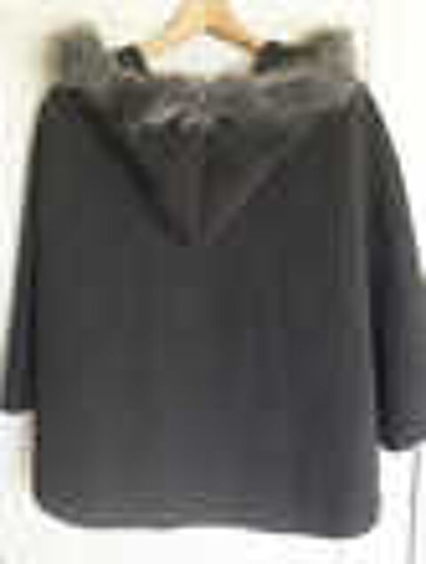 Cape grise fausse fourrure Vtements
