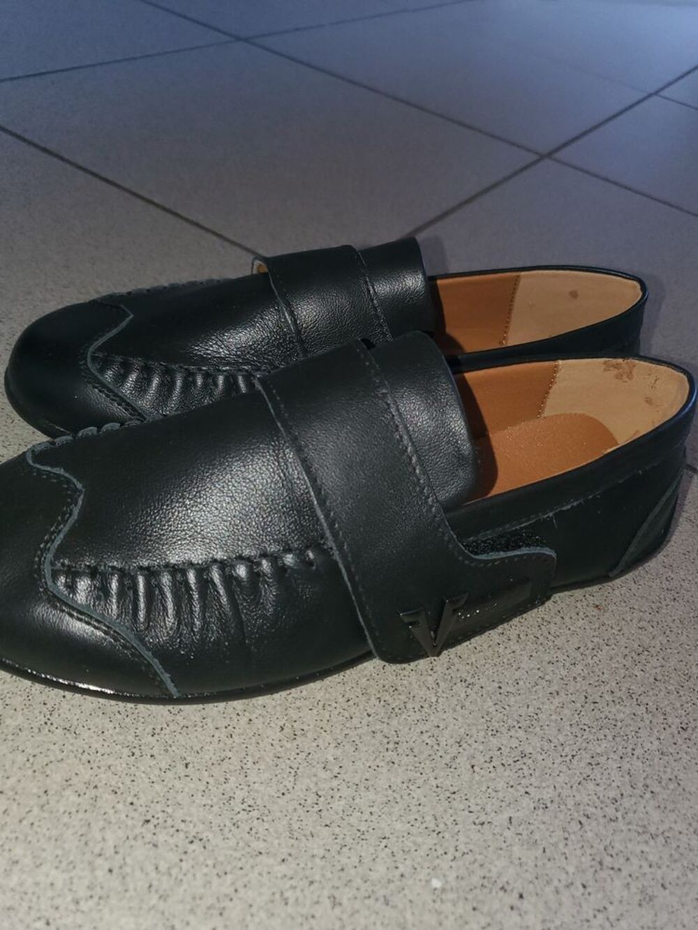 Chaussure mocassin neuves jamais port&eacute;es Chaussures