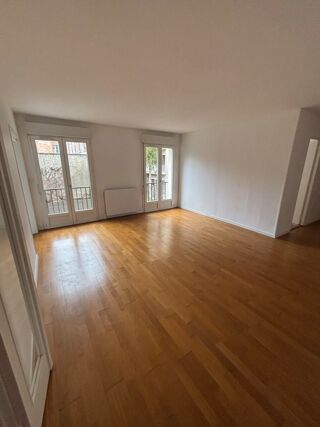  Appartement � louer 3/4 pi�ces 80 m�