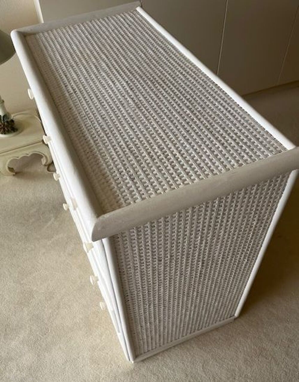 COMMODE ROTIN BLANC CASSE Meubles