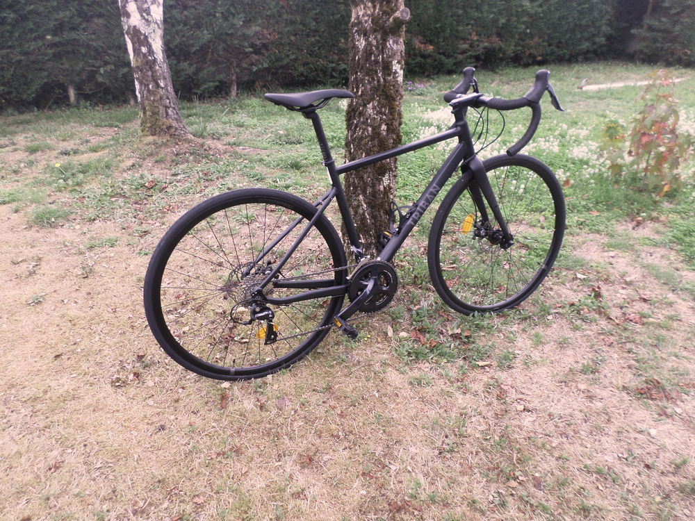 velo triban 500 route. Vélos
