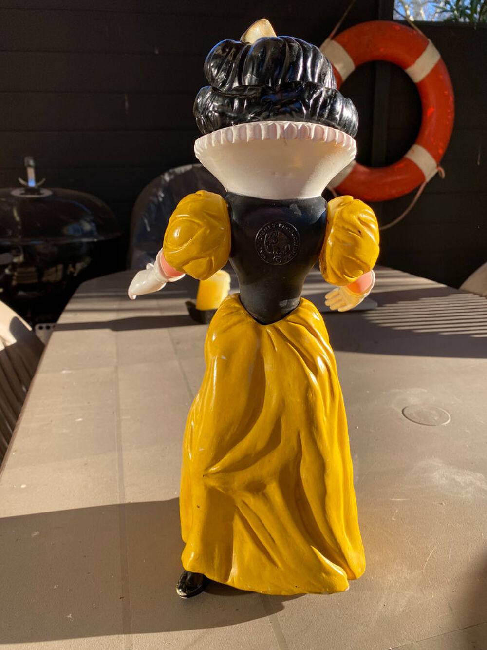 POUET WALT DISNEY BLANCHE NEIGE 
ARTICULE ANNEES 1960 Jeux / jouets