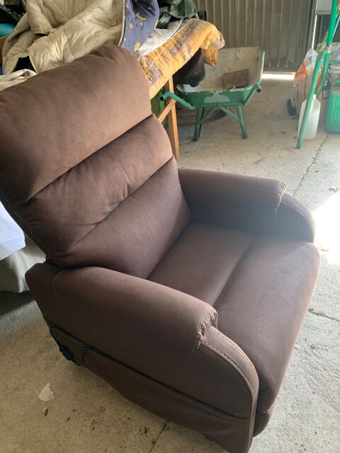 Fauteuil releveur �lectrique
400 Ris-Orangis (91)