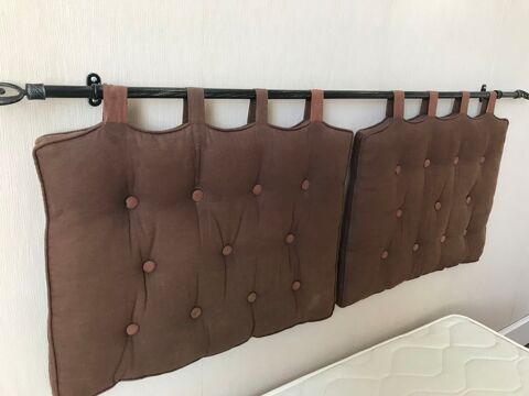 Deux coussins t�te de lit et tringle 25 Bias (47)