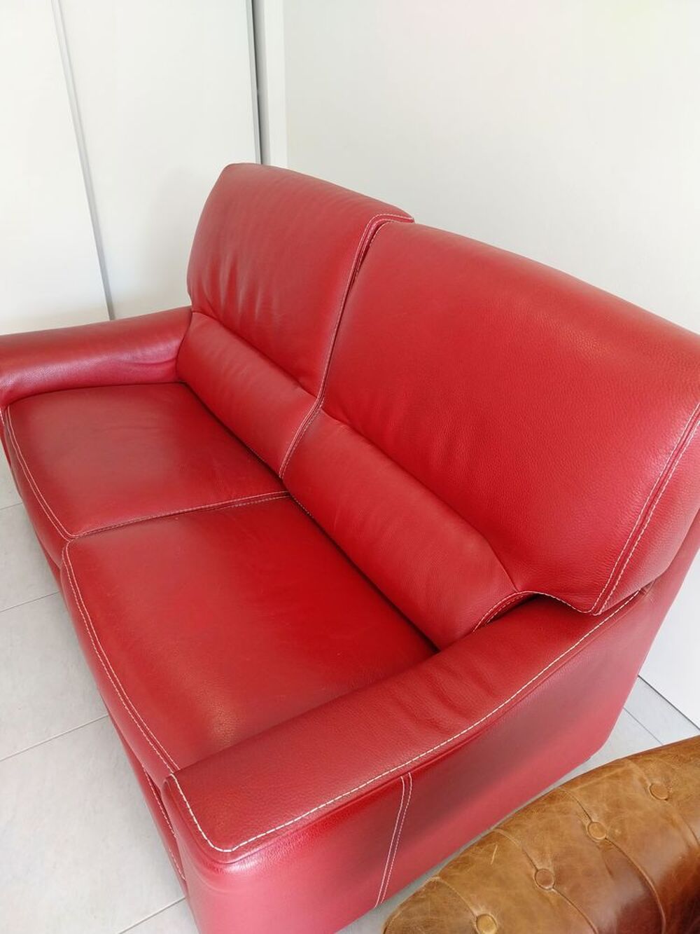 canape et deux fauteuils rochebobois en cuir Meubles