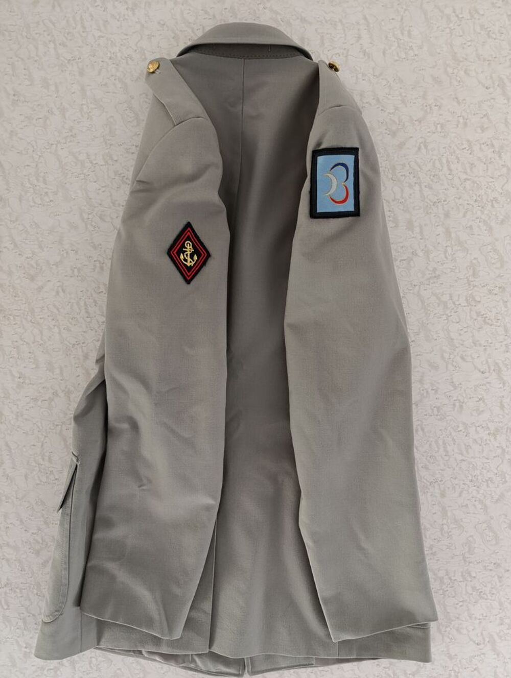Uniforme Militaire ( Arm&eacute;e Francaise ) &eacute;tat neuf,tr&eacute;s propre Vêtements