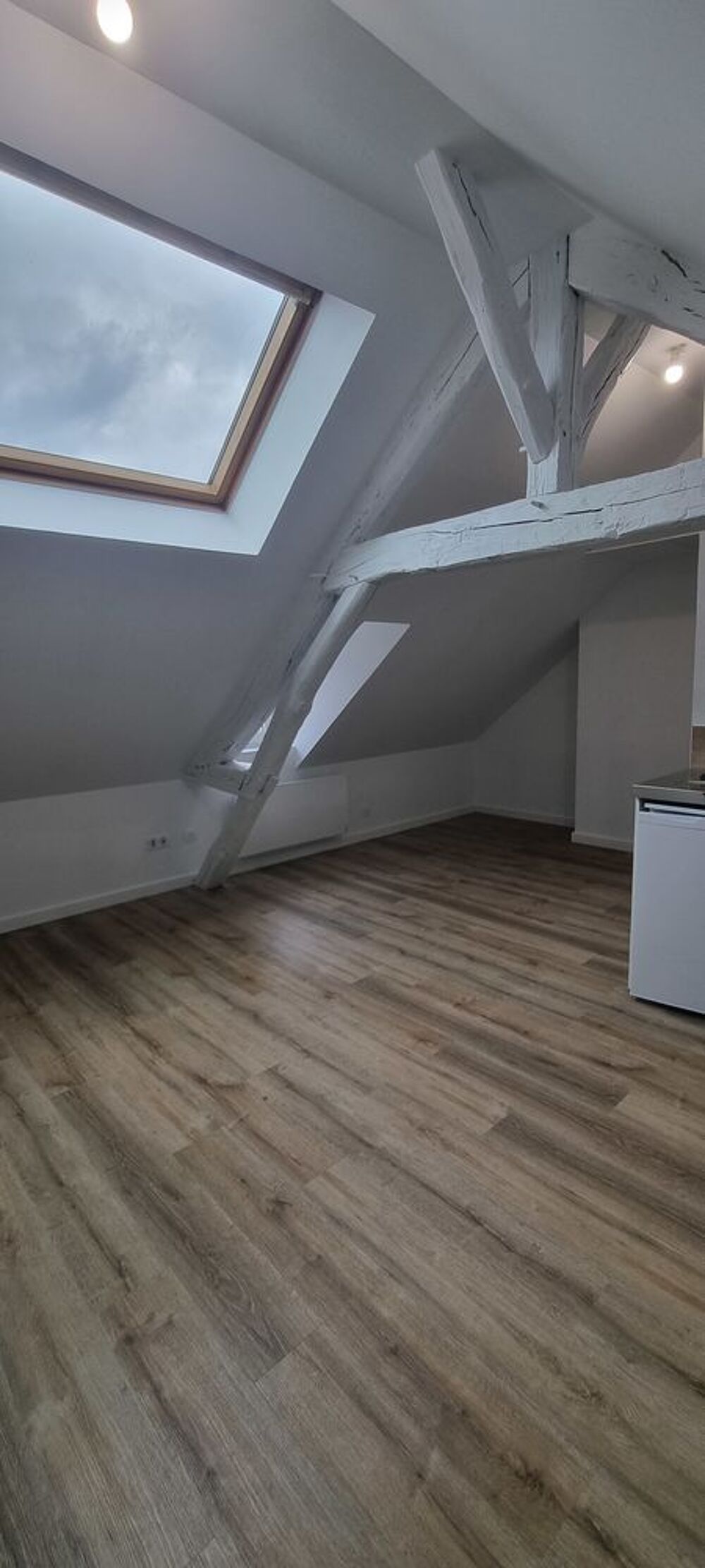 Location Appartement STUDIO 25M² A VILLENEUVE SUR YONNE Villeneuve-sur-yonne