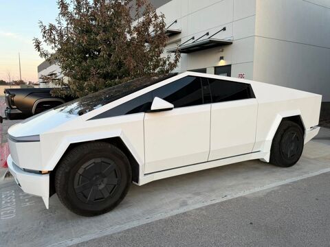 Tesla Roadster cybertruck 2025 occasion Saint-Just-Saint-Rambert 42170