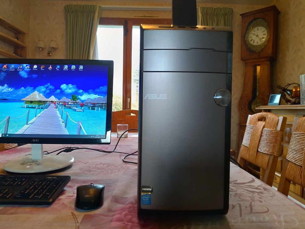 PC DE BUREAU ASUS Matériel informatique