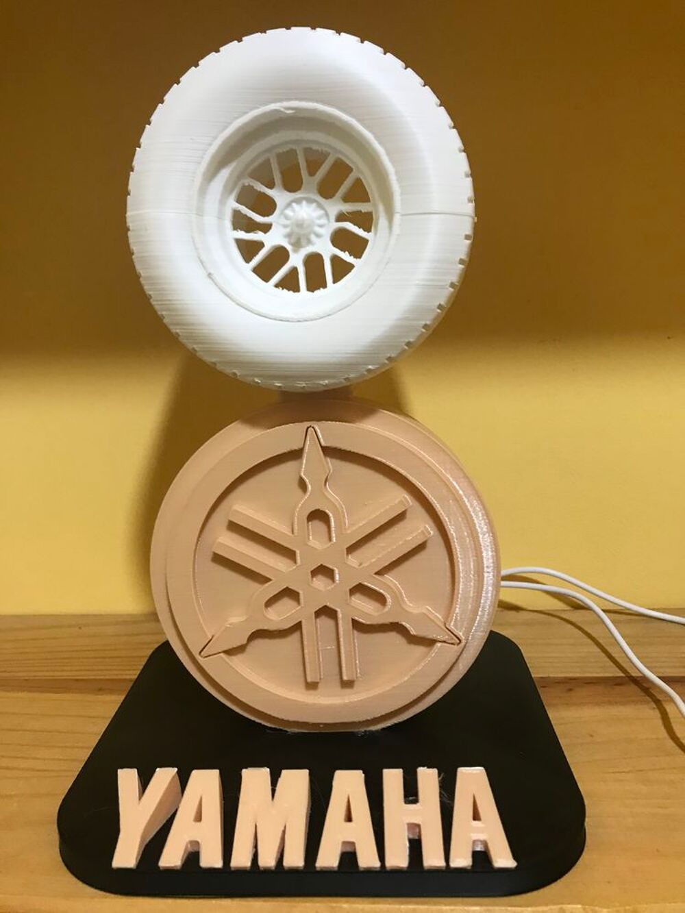 Lampe YAMAHA ROUE GP usb Décoration