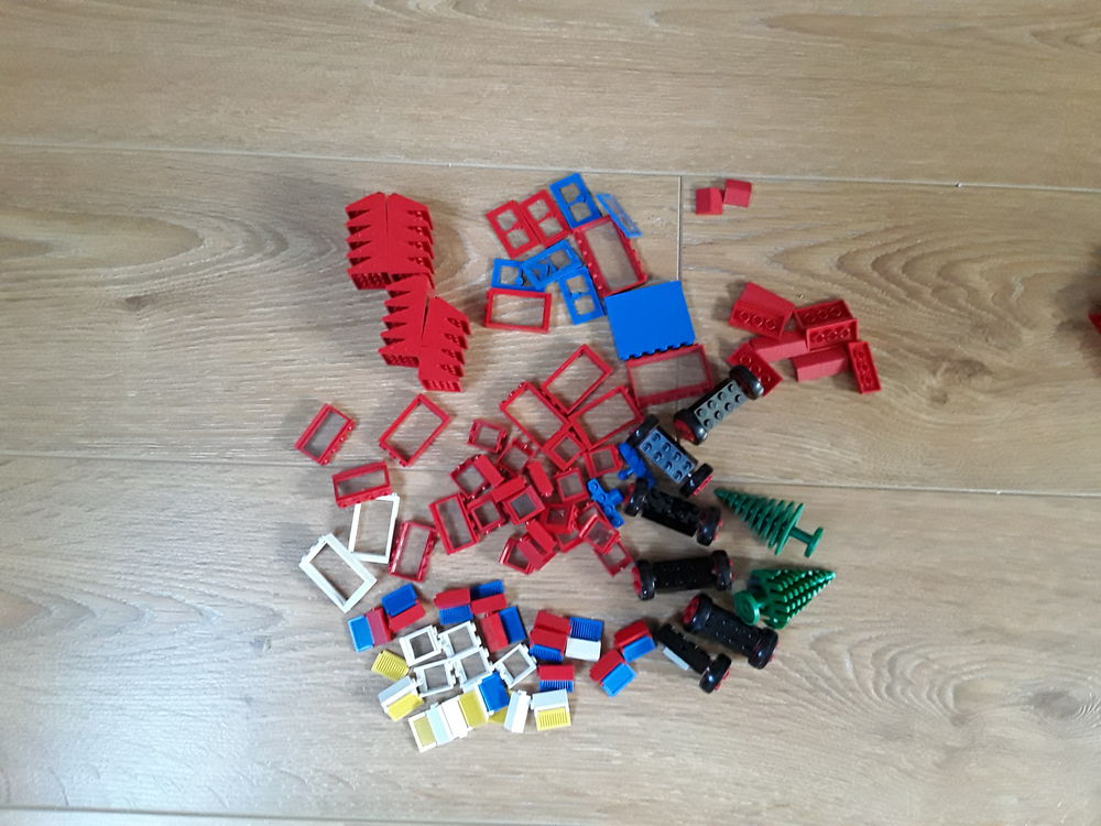 Lego n&deg; 8 de 1973 avec un lot 680 GM Jeux / jouets