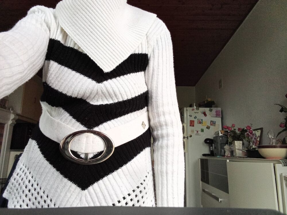 pull grand col Vêtements