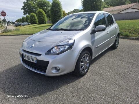 Annonce voiture Renault Clio III 5500 €