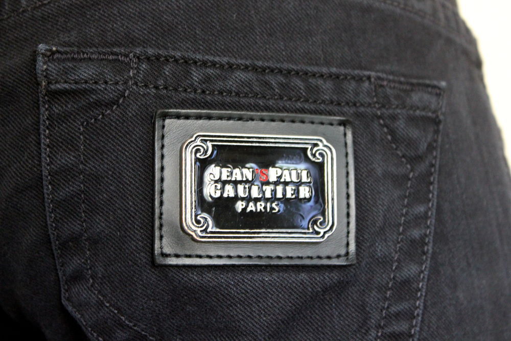 Pantalon jean noir JEAN PAUL GAULTIER T.29 Vêtements