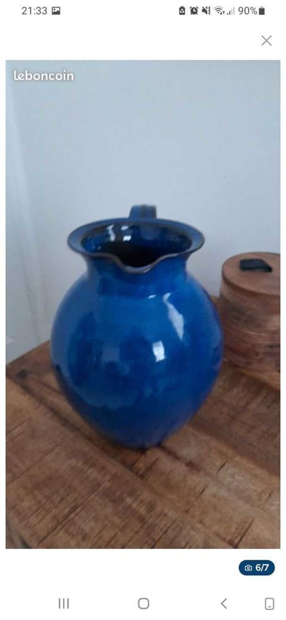 vase bleu &eacute;lectrique Décoration